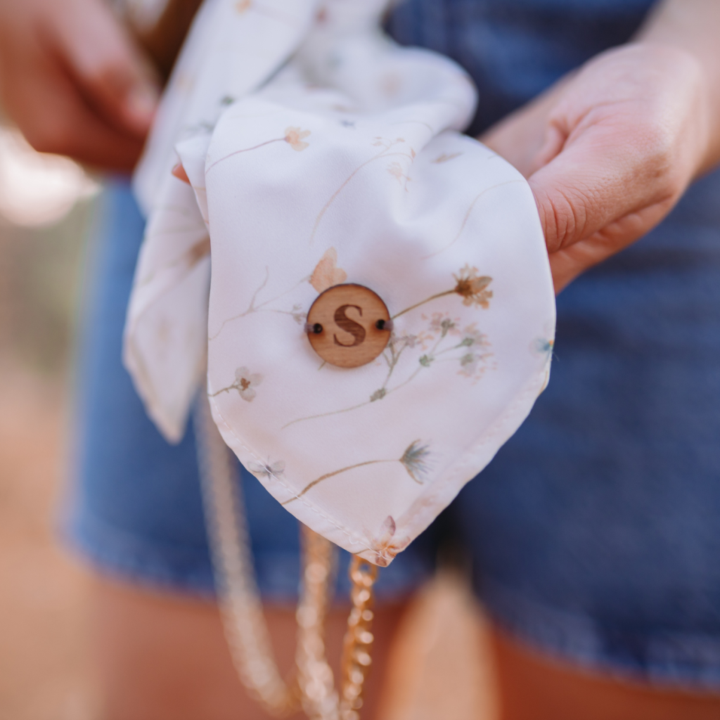 Pañuelo Floral personalizado Inicial (4)